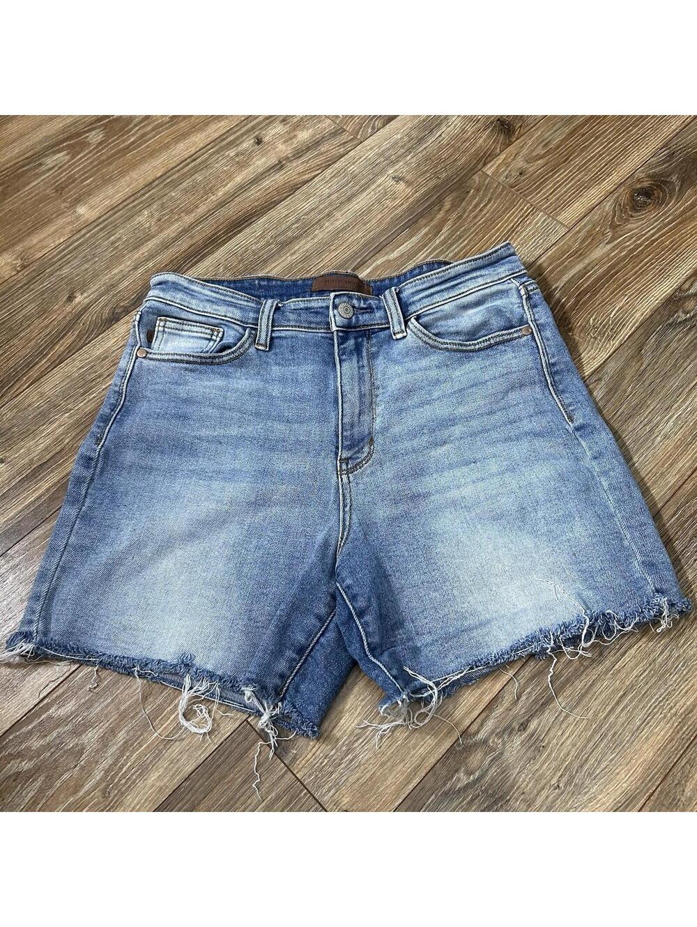 Judy Blue High Waist Raw Hem Denim Shorts Sz L Stretch Boho Classic 5” 15276LT